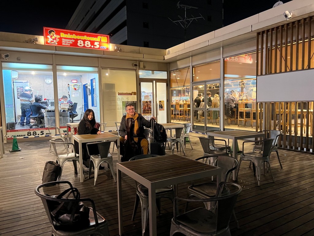 ラジオに出演します